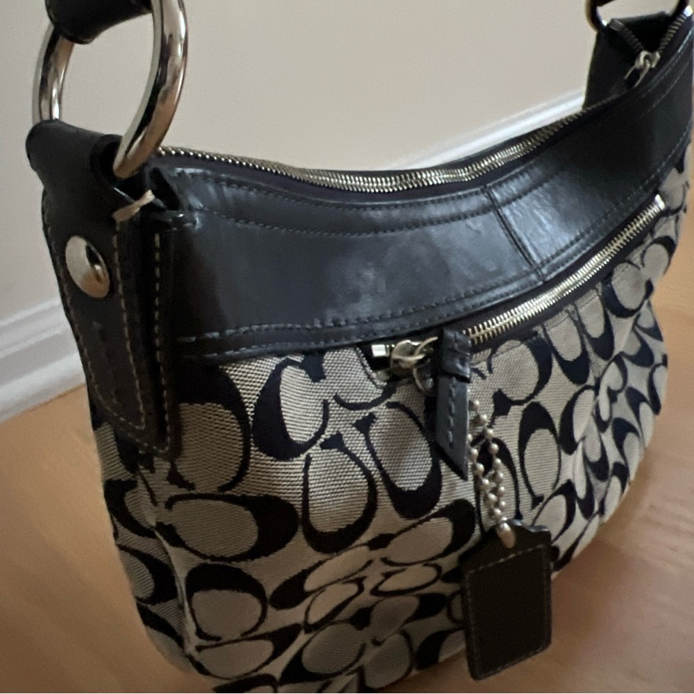 Coach Navy and Beige Signature Hobo Bag - Picture 5 of 10